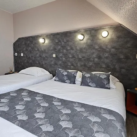 Hotel Escal 2*