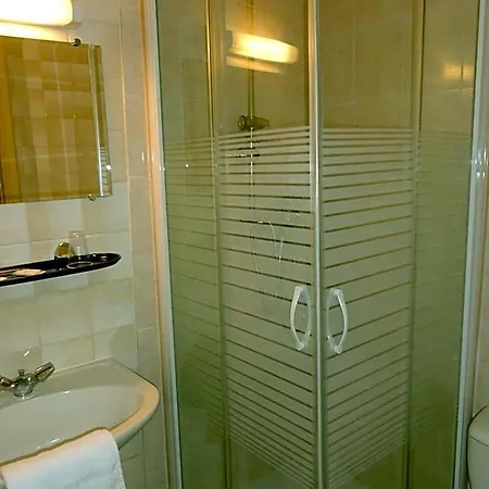 Escal Hotel